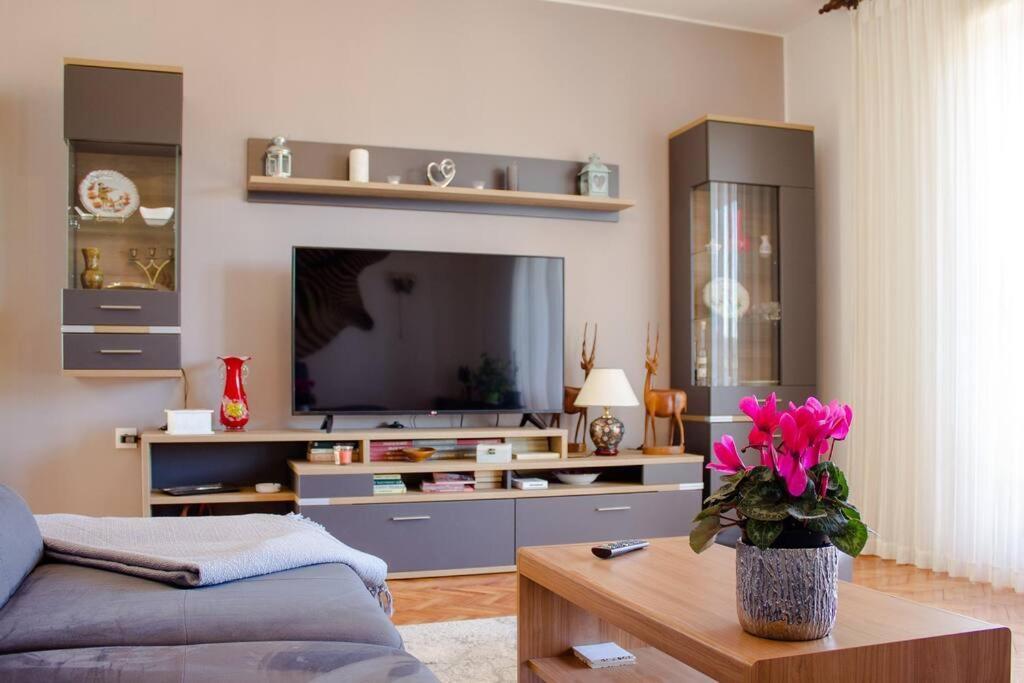 Apartment Margi Pula Luaran gambar