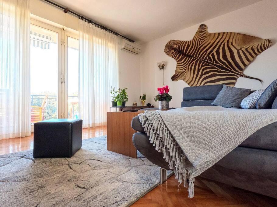 Apartment Margi Pula Luaran gambar