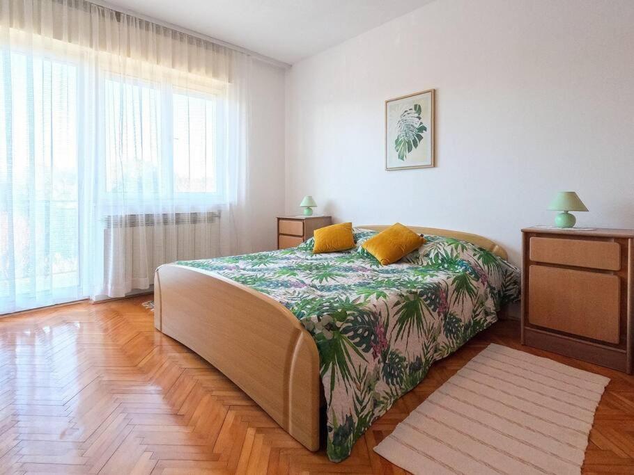 Apartment Margi Pula Luaran gambar